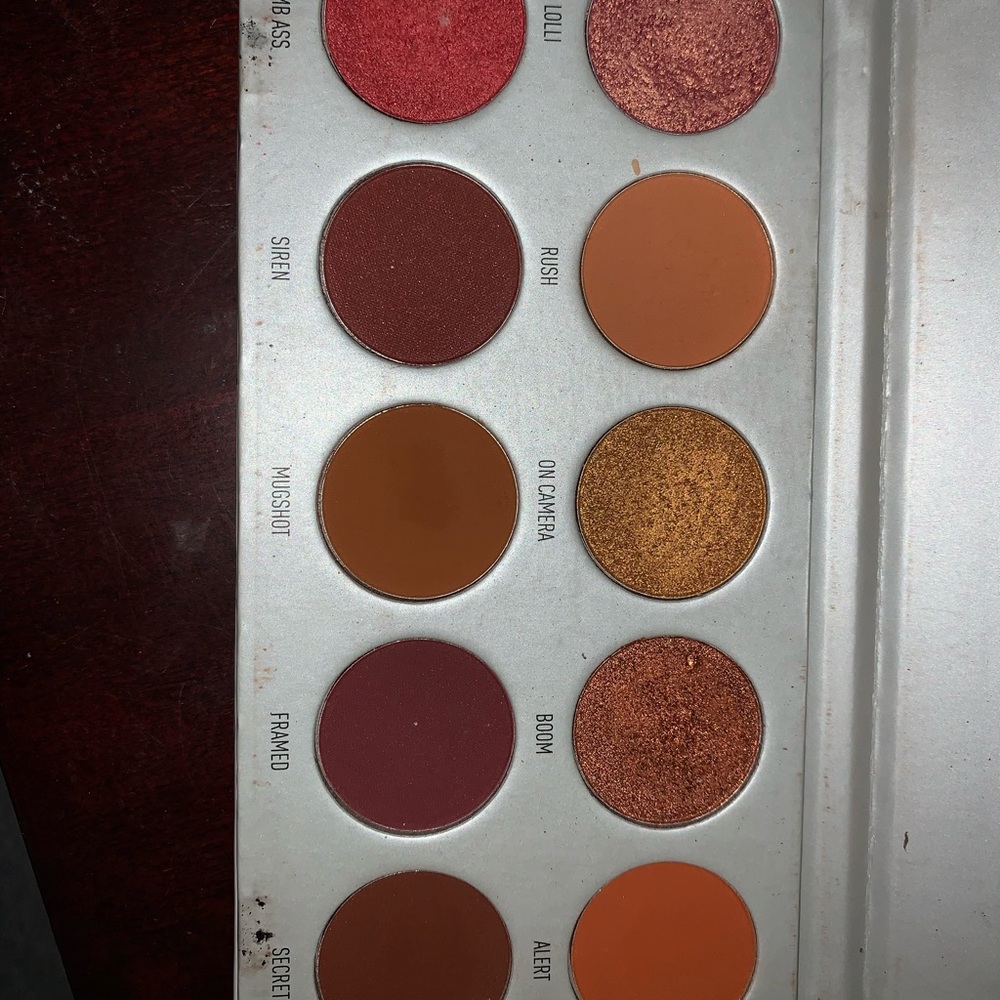 Jaclyn Hill Vault Ring the Alarm Palette